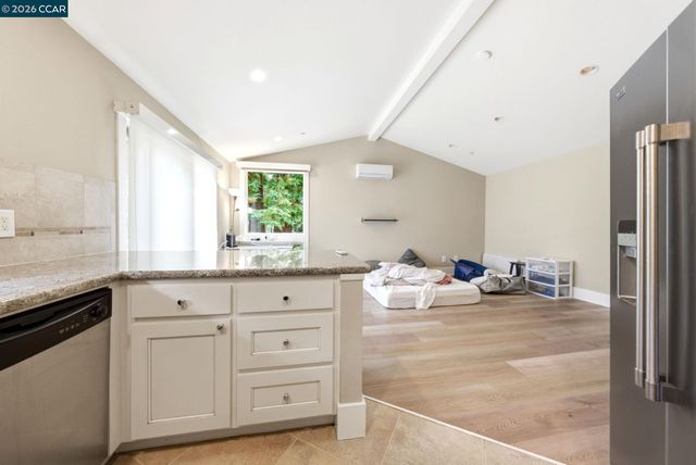 691 Old Jonas Hill Rd, Lafayette, CA 94549
