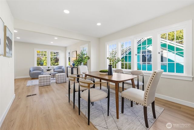 331 NE 53rd Street, Seattle, WA 98105