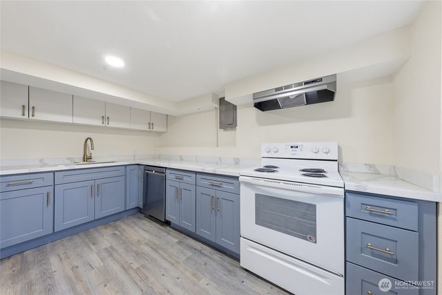331 NE 53rd Street, Seattle, WA 98105