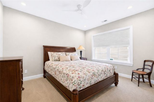 415 Freedom Dr, Richland, PA 15044