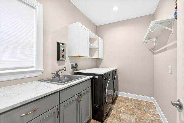 415 Freedom Dr, Richland, PA 15044