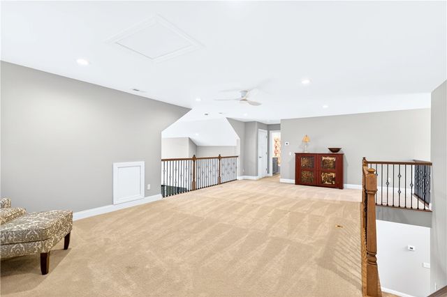 415 Freedom Dr, Richland, PA 15044