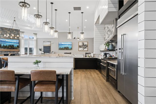 415 Freedom Dr, Richland, PA 15044