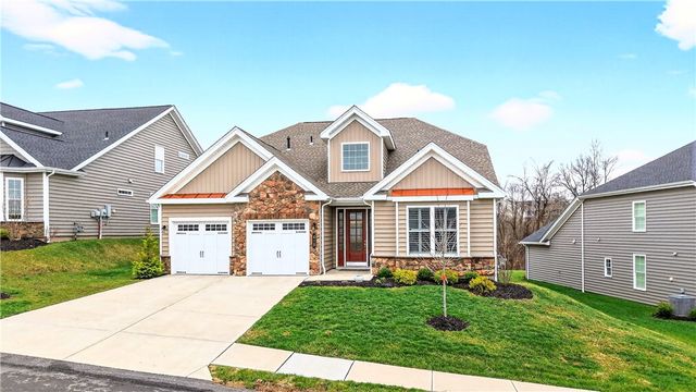 415 Freedom Dr, Richland, PA 15044