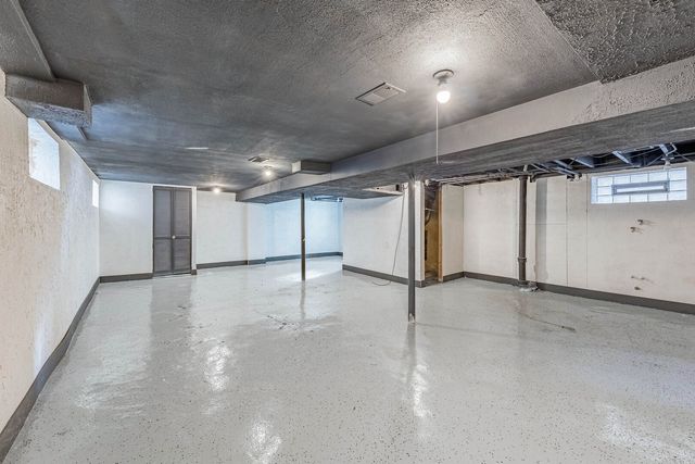 6724 S Kolin Avenue, Chicago, IL 60629