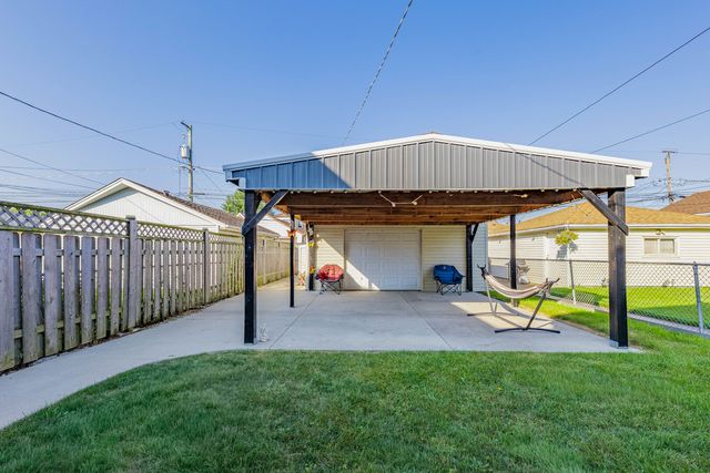 6724 S Kolin Avenue, Chicago, IL 60629