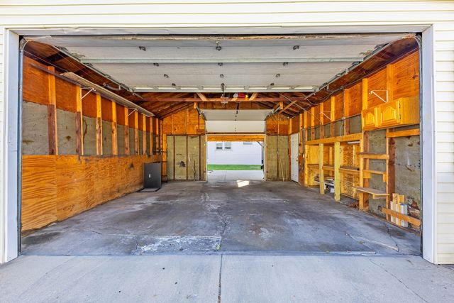 6724 S Kolin Avenue, Chicago, IL 60629