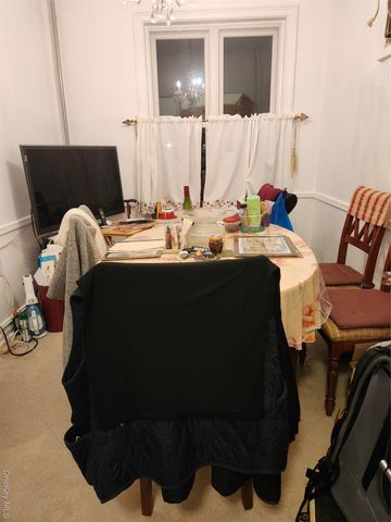 904 E 54th Street, Brooklyn, NY 11234