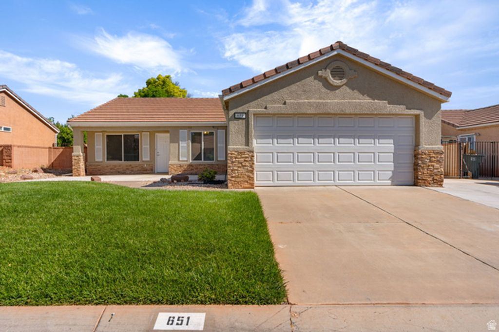Image 2 of property listing at 651 E 460 S, Leeds, UT 84746