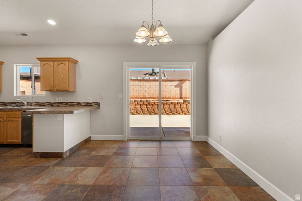 Image 11 of property listing at 651 E 460 S, Leeds, UT 84746