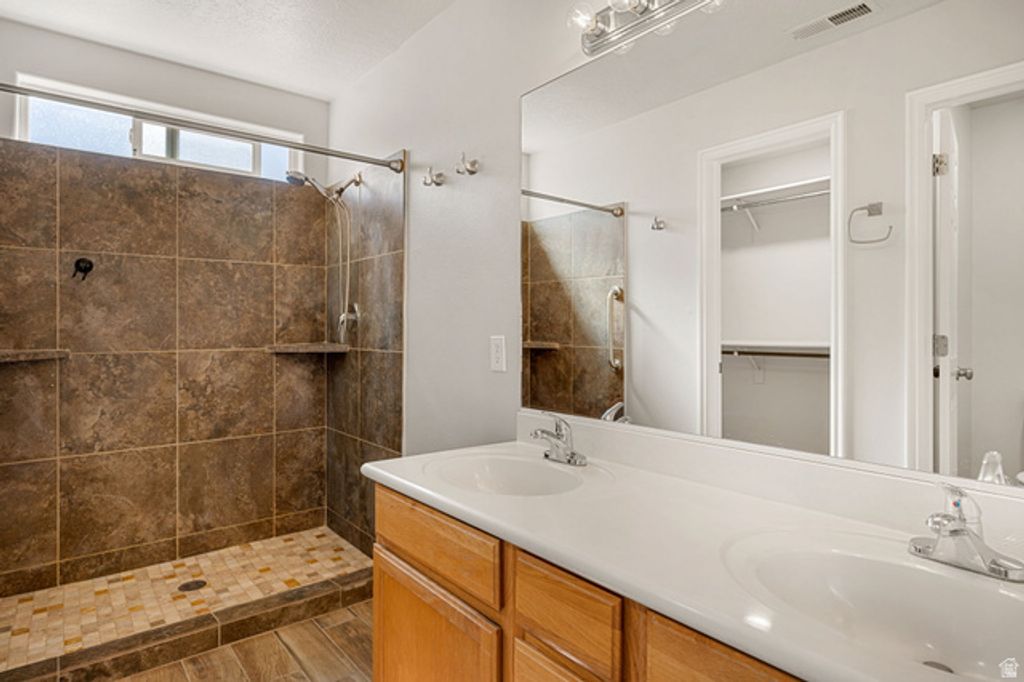 Image 19 of property listing at 651 E 460 S, Leeds, UT 84746