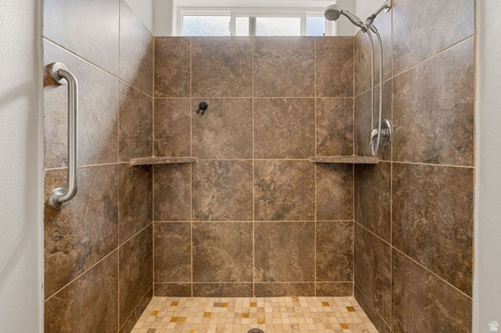 Image 20 of property listing at 651 E 460 S, Leeds, UT 84746