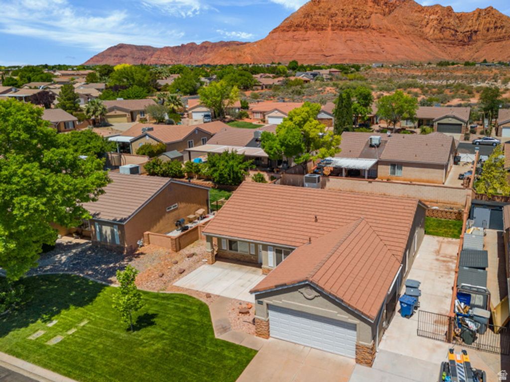 Image 37 of property listing at 651 E 460 S, Leeds, UT 84746