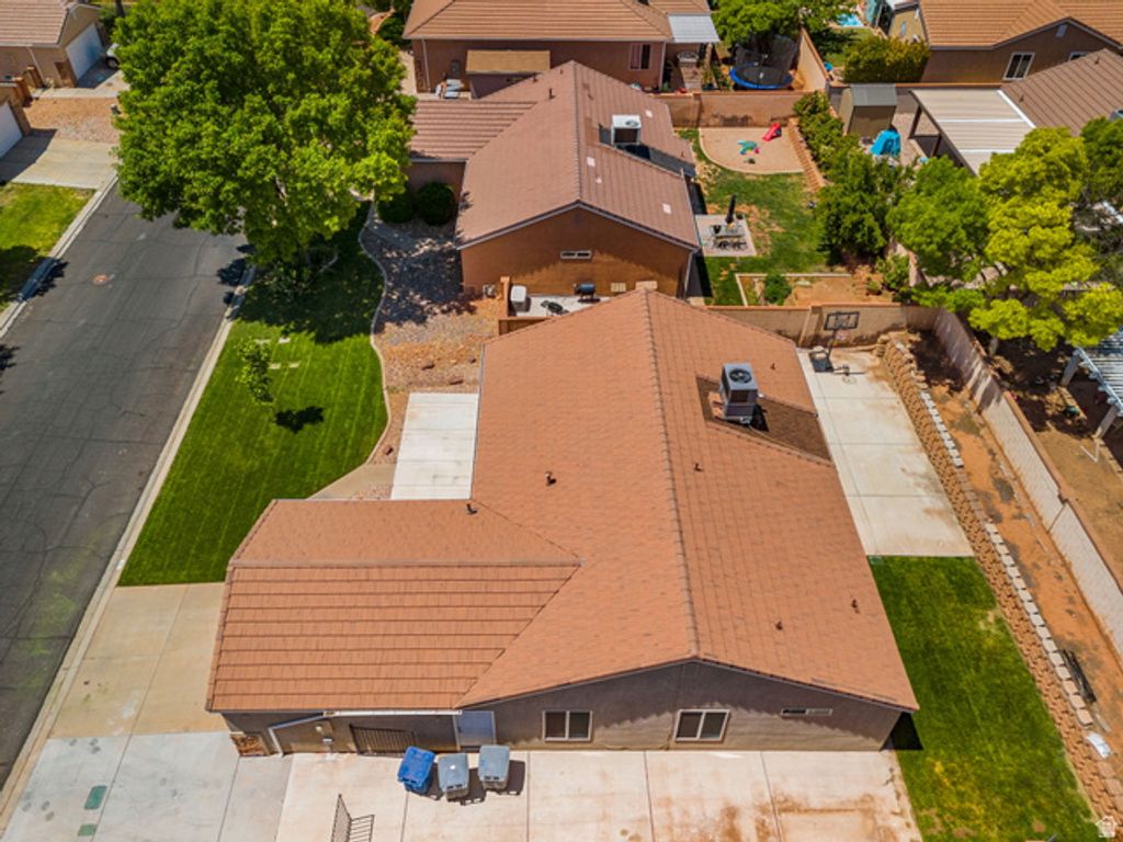 Image 38 of property listing at 651 E 460 S, Leeds, UT 84746