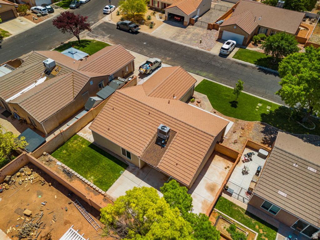 Image 41 of property listing at 651 E 460 S, Leeds, UT 84746