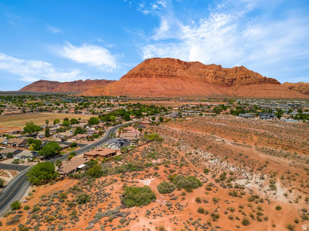 Image 42 of property listing at 651 E 460 S, Leeds, UT 84746