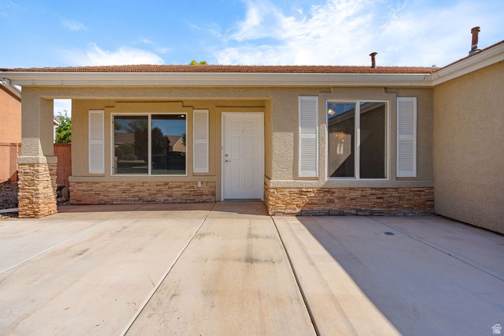 Image 6 of property listing at 651 E 460 S, Leeds, UT 84746