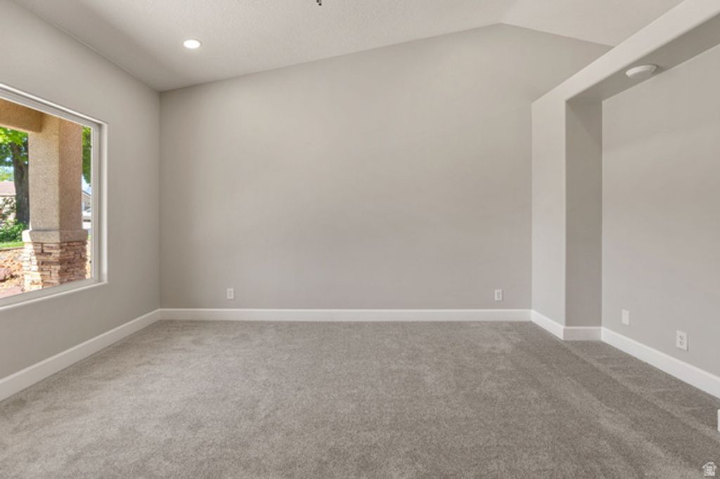 Image 9 of property listing at 651 E 460 S, Leeds, UT 84746