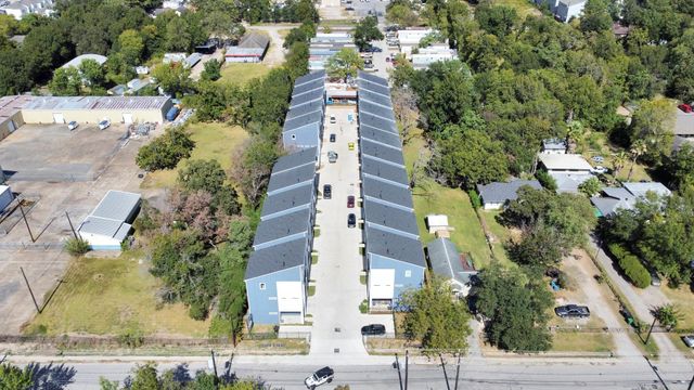 4721 Independence Heights Lane, Houston, TX 77018