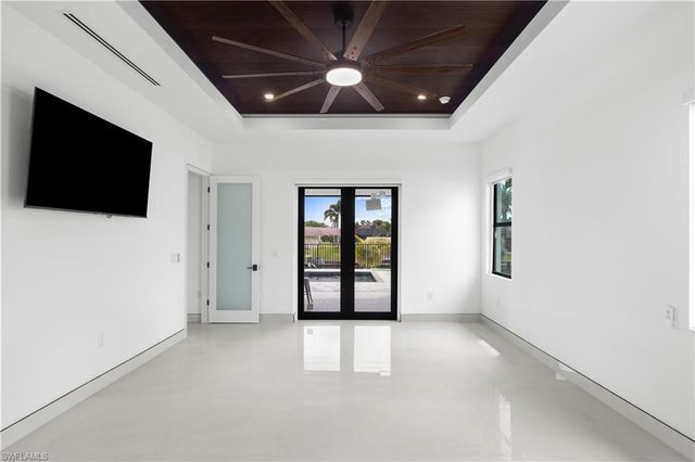 4211 SE 1st AVE, Cape Coral, FL 33904