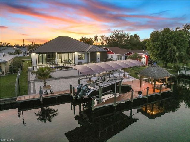 4211 SE 1st AVE, Cape Coral, FL 33904