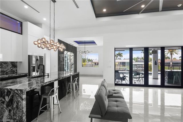 4211 SE 1st AVE, Cape Coral, FL 33904