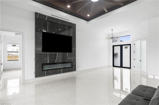 4211 SE 1st AVE, Cape Coral, FL 33904