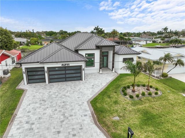4211 SE 1st AVE, Cape Coral, FL 33904