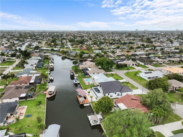 4211 SE 1st AVE, Cape Coral, FL 33904