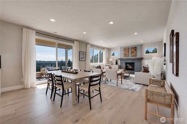 20337 125th Avenue NE #SM 18, Bothell, WA 98011