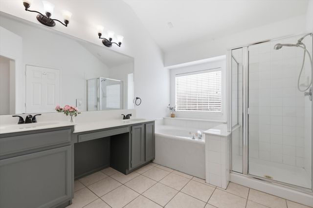 1233 Valley Oaks Drive, Lewisville, TX 75067