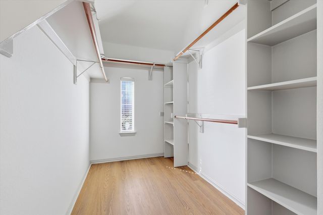 1233 Valley Oaks Drive, Lewisville, TX 75067