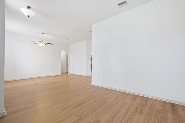 1233 Valley Oaks Drive, Lewisville, TX 75067