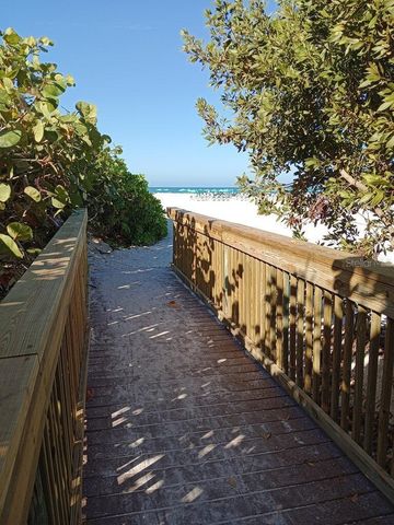 722 S BLVD OF THE PRESIDENTS 201, Sarasota, FL 34236