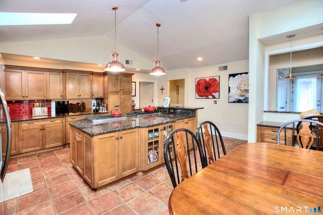 20 Scenic Hill Lane, Monroe, CT 06468