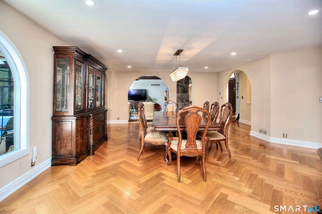 20 Scenic Hill Lane, Monroe, CT 06468