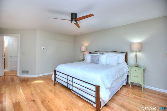 20 Scenic Hill Lane, Monroe, CT 06468