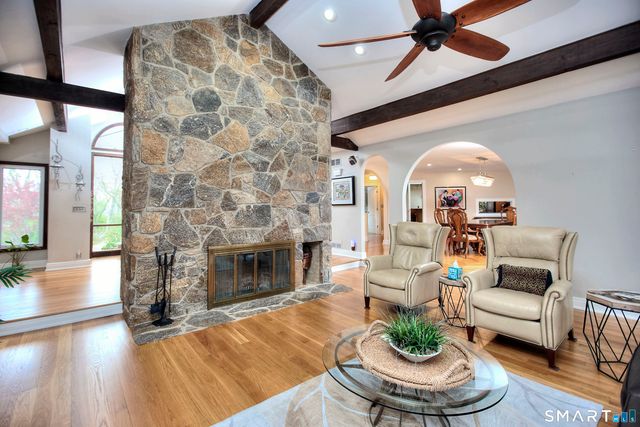 20 Scenic Hill Lane, Monroe, CT 06468