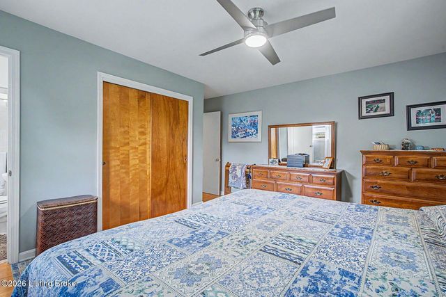 3800 Downing Way, Louisville, KY 40218