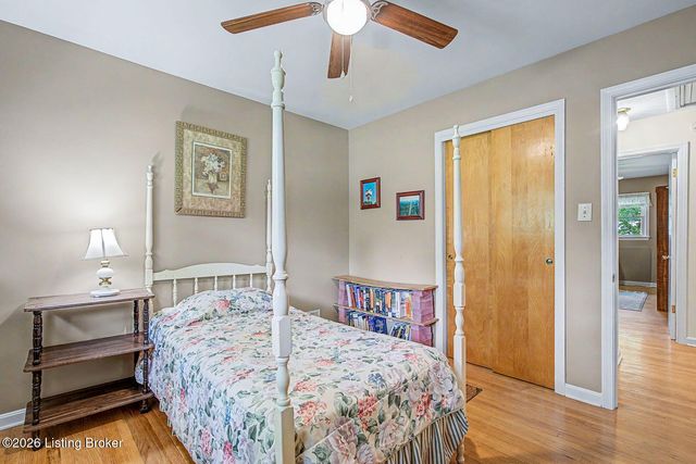 3800 Downing Way, Louisville, KY 40218