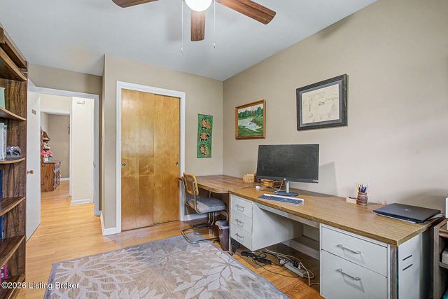 3800 Downing Way, Louisville, KY 40218