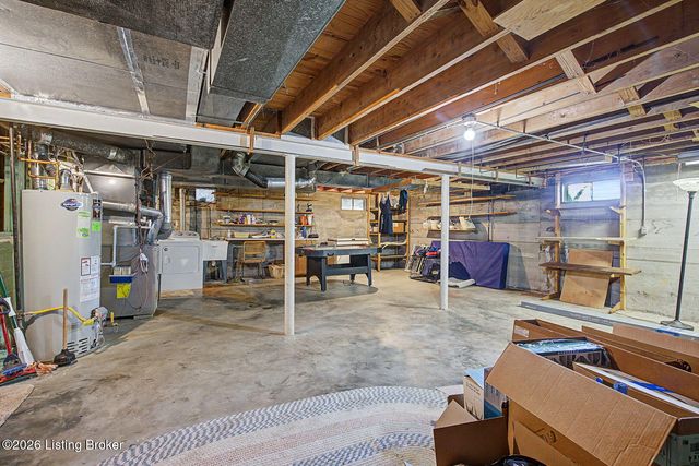 3800 Downing Way, Louisville, KY 40218