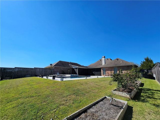 6713 TAYLOR OAKS Drive, Alexandria, LA 71303