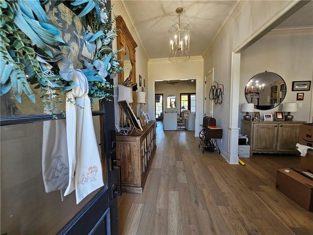 6713 TAYLOR OAKS Drive, Alexandria, LA 71303