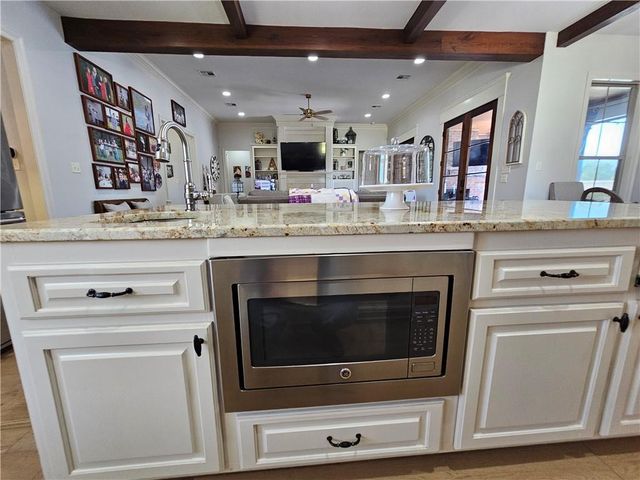 6713 TAYLOR OAKS Drive, Alexandria, LA 71303