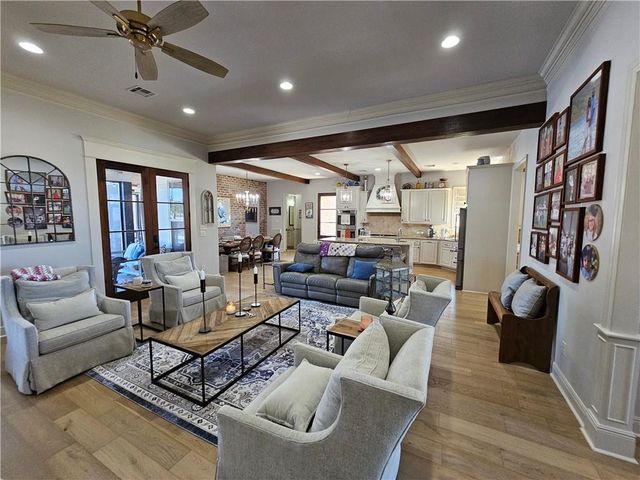 6713 TAYLOR OAKS Drive, Alexandria, LA 71303