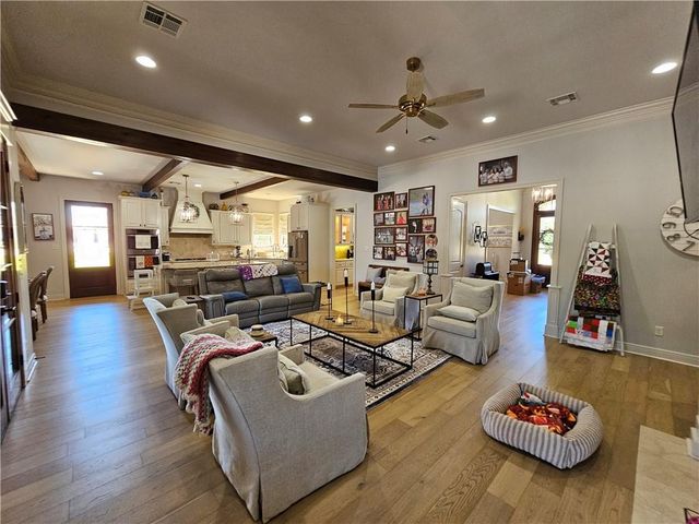 6713 TAYLOR OAKS Drive, Alexandria, LA 71303