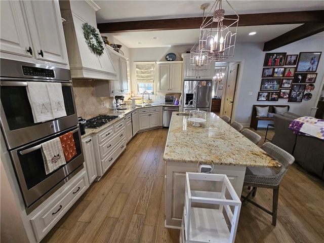 6713 TAYLOR OAKS Drive, Alexandria, LA 71303