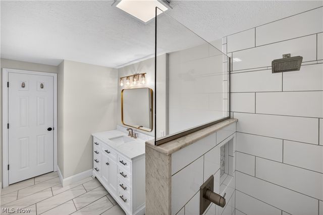 5640 Gibson Court, Hudson, OH 44236