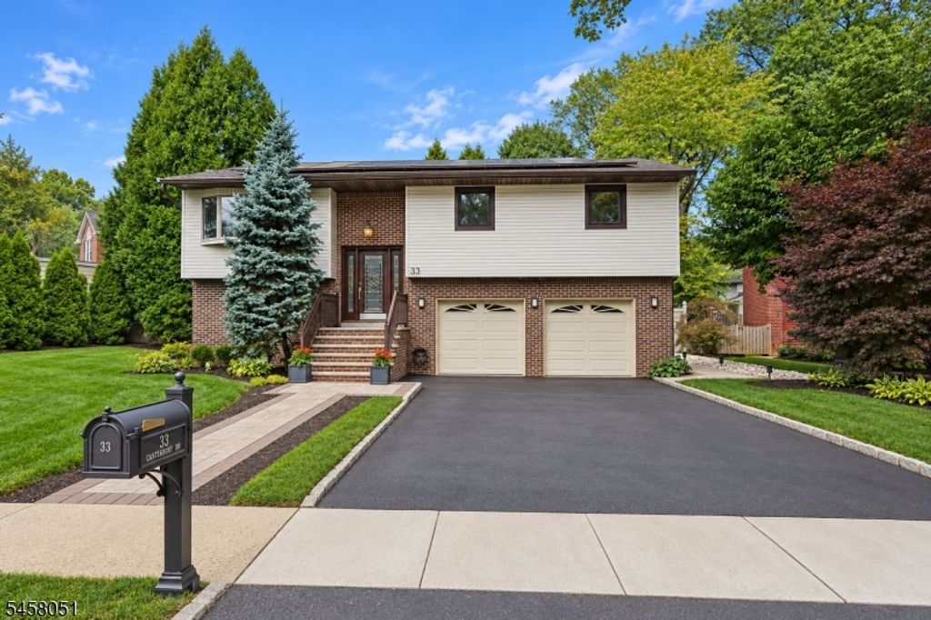 33 Canterbury Dr, Scotch Plains Twp., NJ 07076 — exterior
